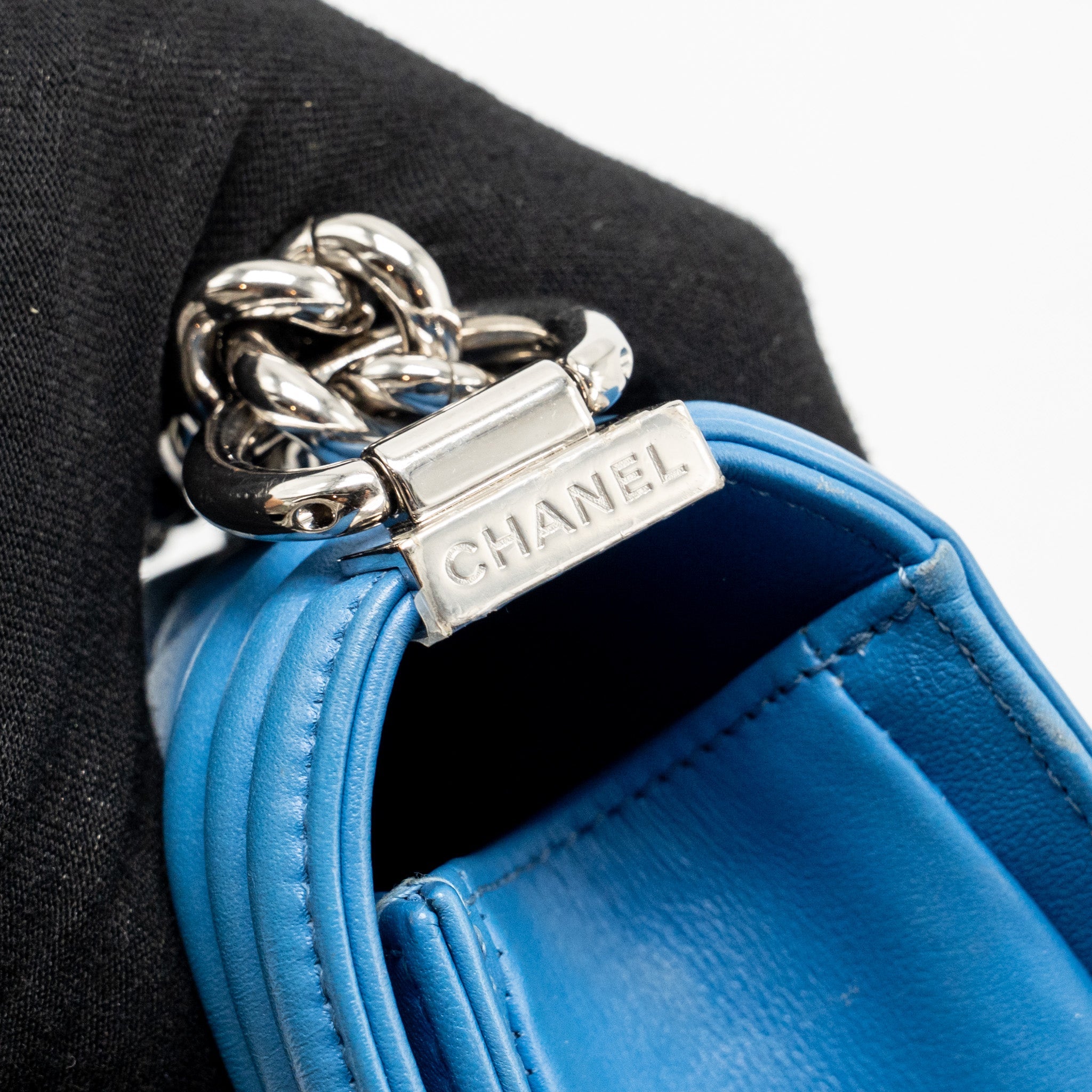 CHANEL SMALL BOY BAG CALFSKIN BLUE SHW