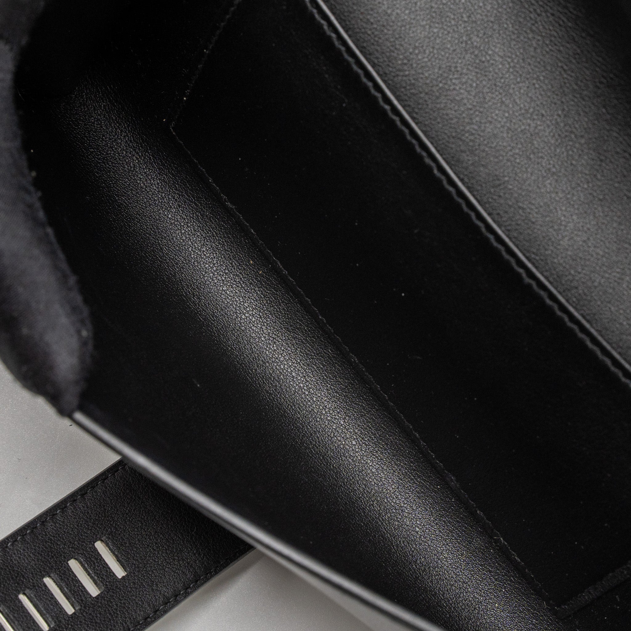 HERMES POCHETTE MEDOR 23 SWIFT BLACK SHW