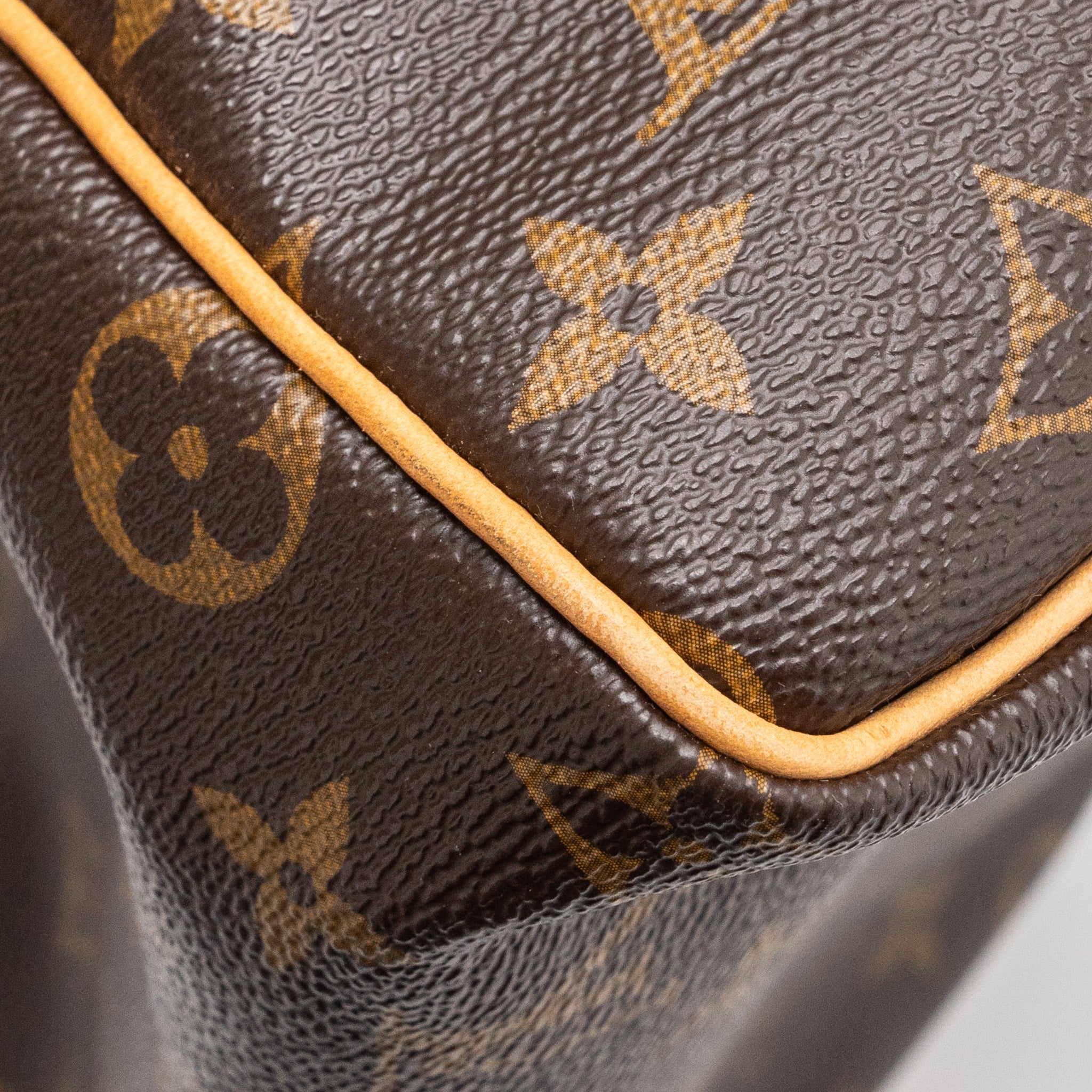 LOUIS VUITTON SPEEDY  BANDOULIERE 25 MONOGRAM CANVAS GHW