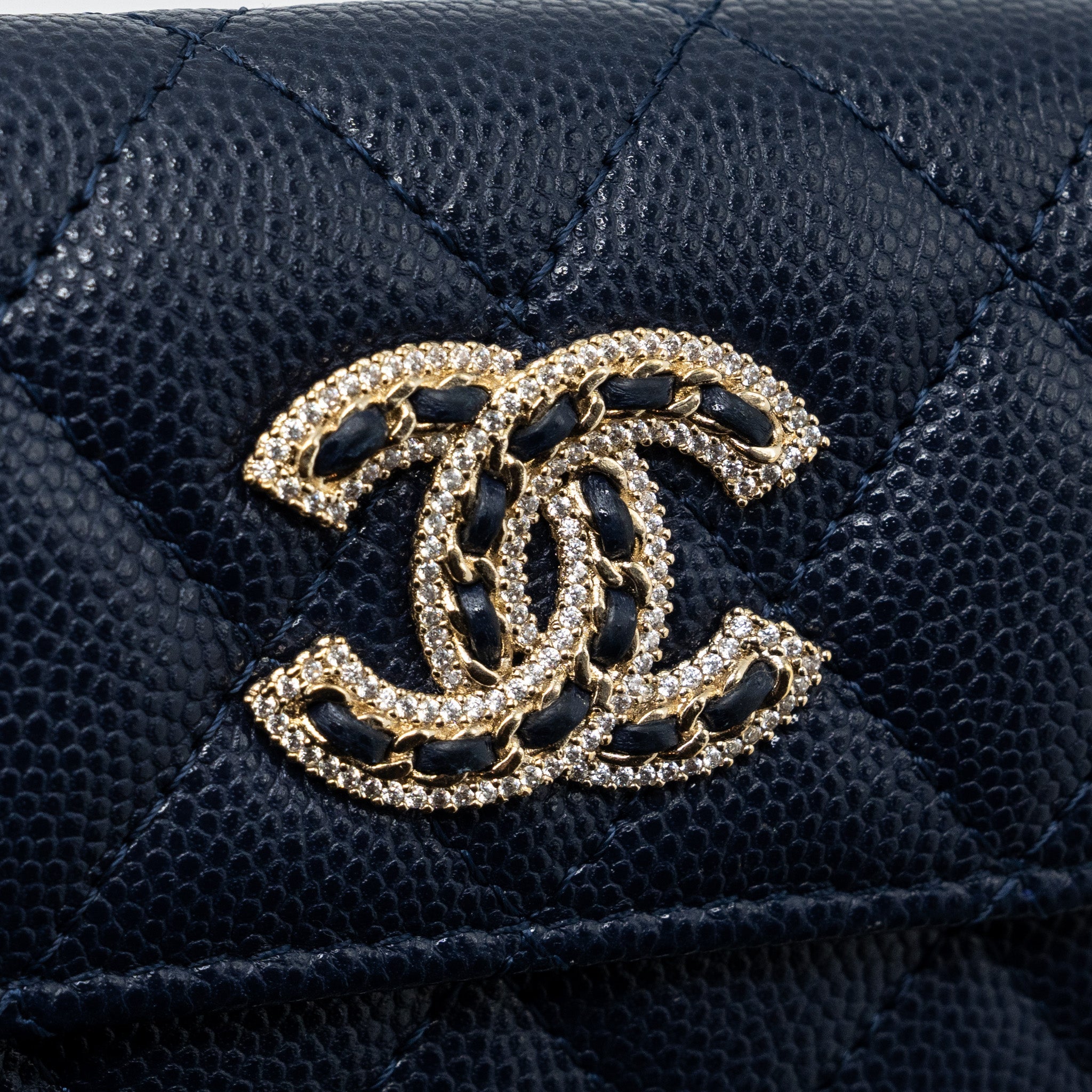 CHANEL DETAILED GIANT LOGO CARD HOLDER CAVIAR DARK BLUE LGHW