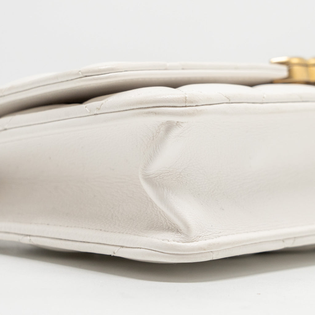 CHANEL GIANT CHAIN CLASSIC WALLET ON CHAIN LAMBSKIN WHITE MULTICOLOUR HARDWARE (MICROCHIP)