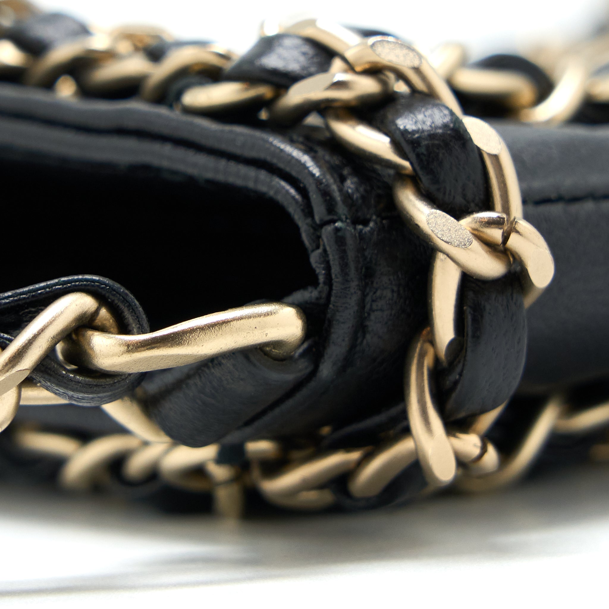 CHANEL PHONE POUCH WITH CHAIN LAMBSKIN BLACK LGHW