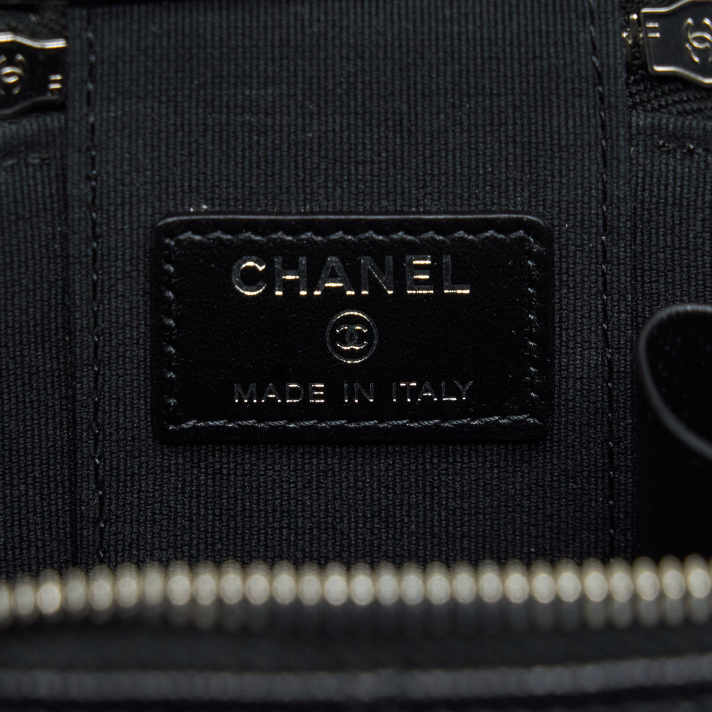 CHANEL 22S MINI VANITY WITH COCO GIANT CHAIN CAVIAR BLACK SHW