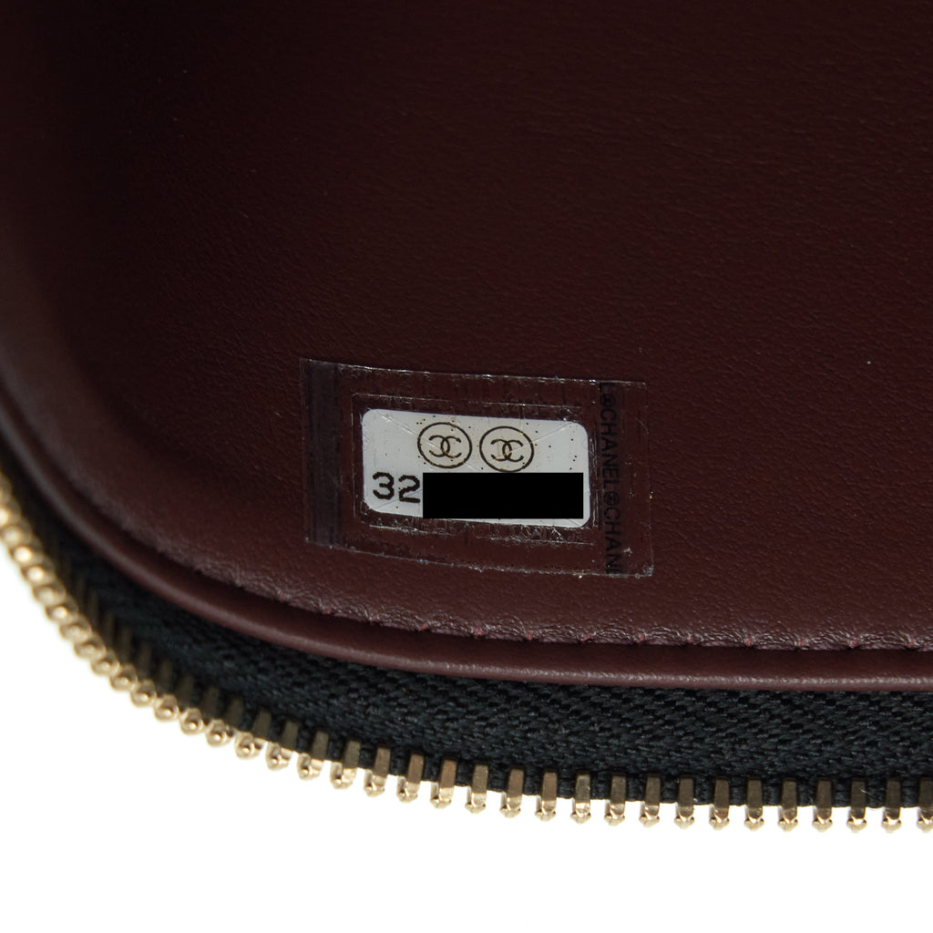 CHANEL 22S LONG VANITY WITH CHAIN CAVIAR BLACK LGHW