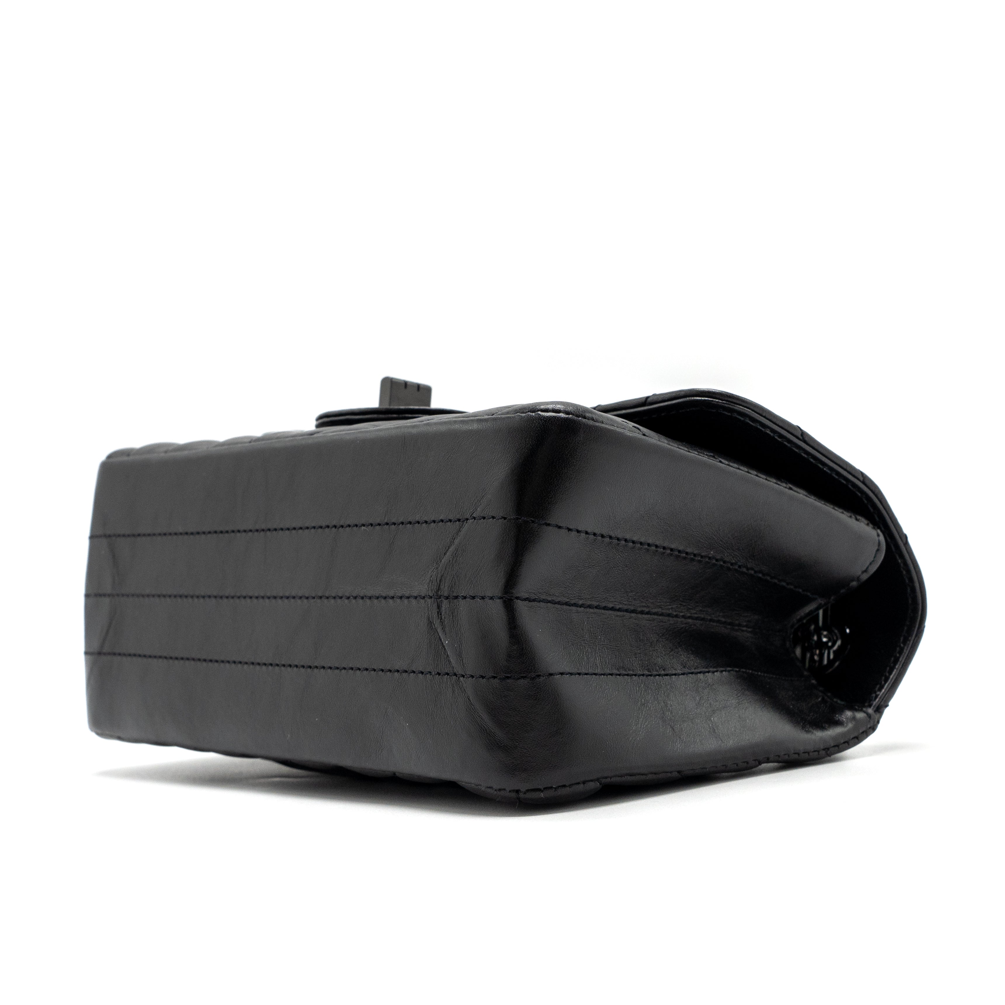 CHANEL MINI 2.55 REISSUE FLAP BAG CHEVRON CALFSKIN SO BLACK