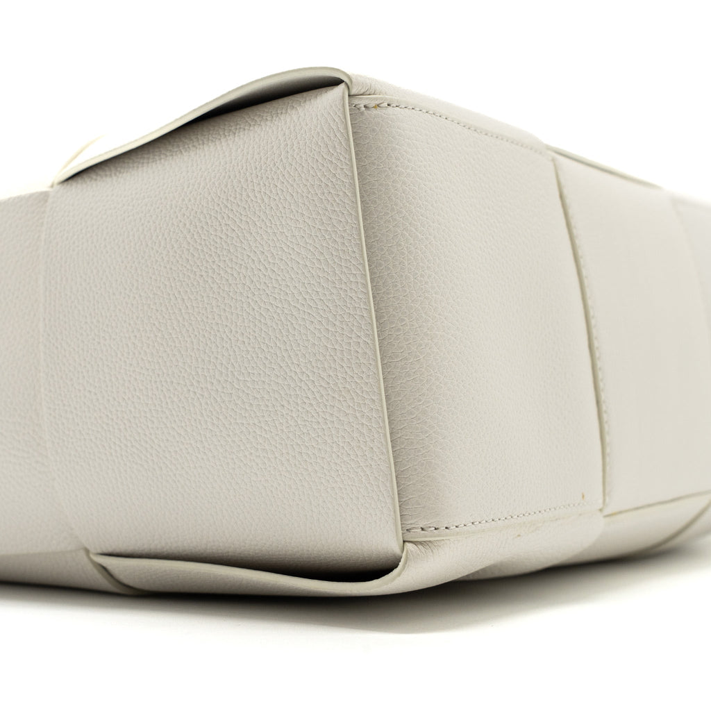 BOTTEGA VENETA LARGE ARCO TOTE BAG CALFSKIN WHITE SHW