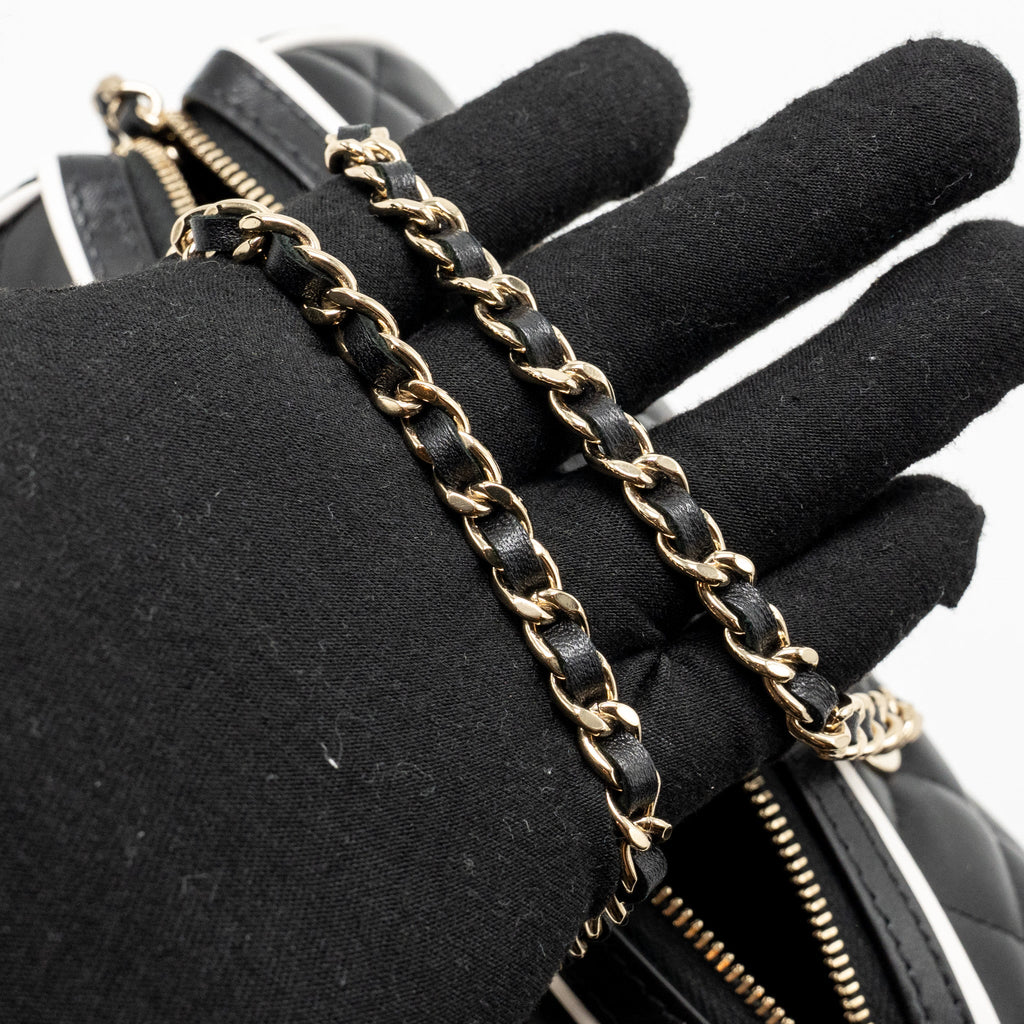 CHANEL 25P QUILTED BOWLING BAG LAMBSKIN BLACK LGHW (MICROCHIP)