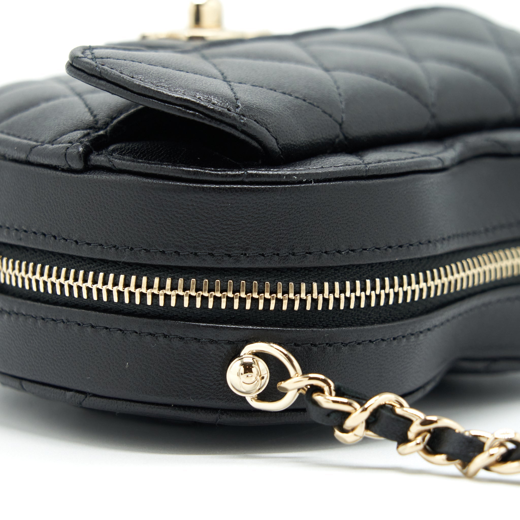 CHANEL 22S SMALL HEART BAG LAMBSKIN BLACK LGHW