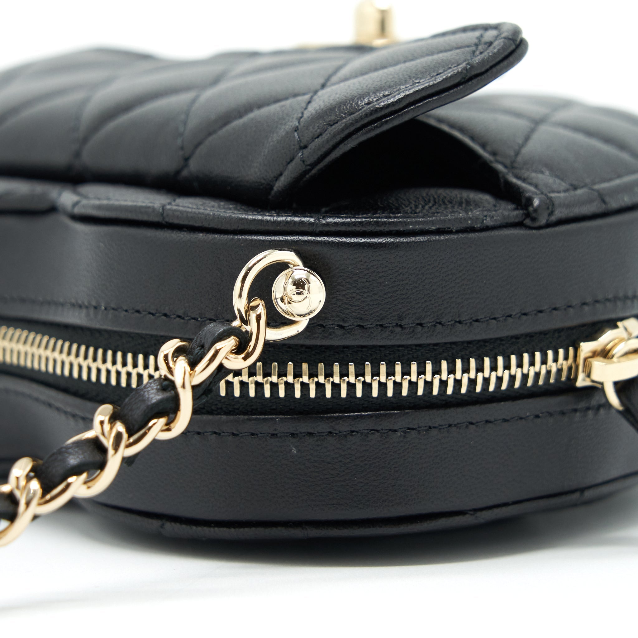CHANEL 22S SMALL HEART BAG LAMBSKIN BLACK LGHW