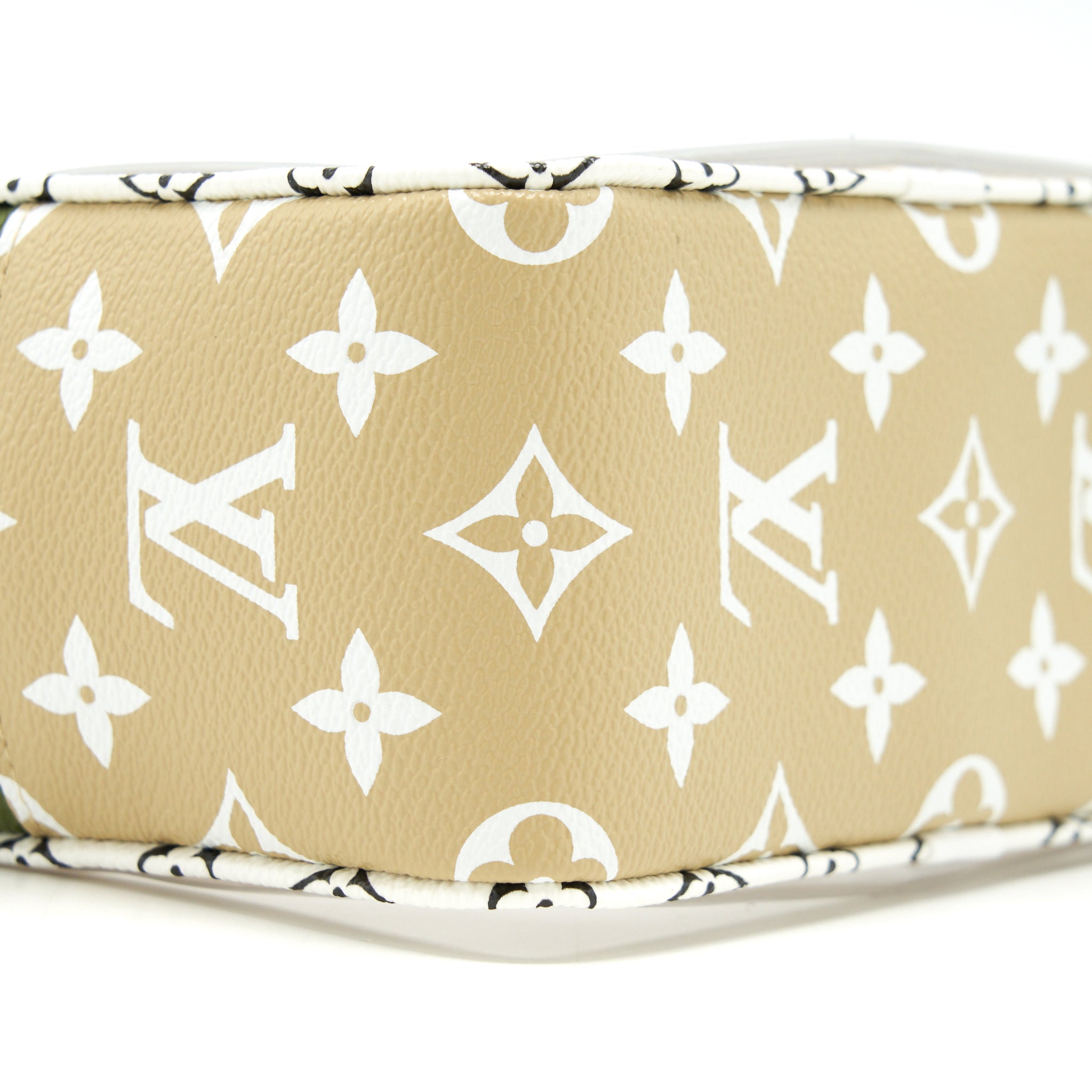 LOUIS VUITTON PVC GIANT BEACH POUCH MULTICOLOUR WITH AN EXTRA STRAP