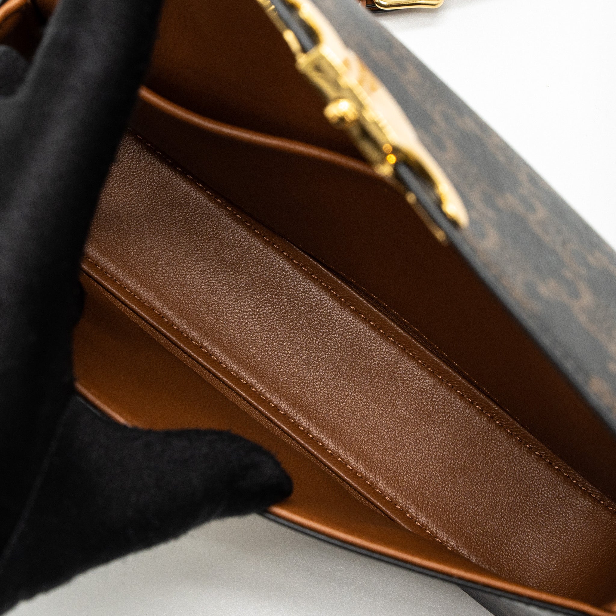 CELINE TRIOMPHE SHOUDLER BAG TRIOMPHE CANVAS/CALFSKIN TAN GHW