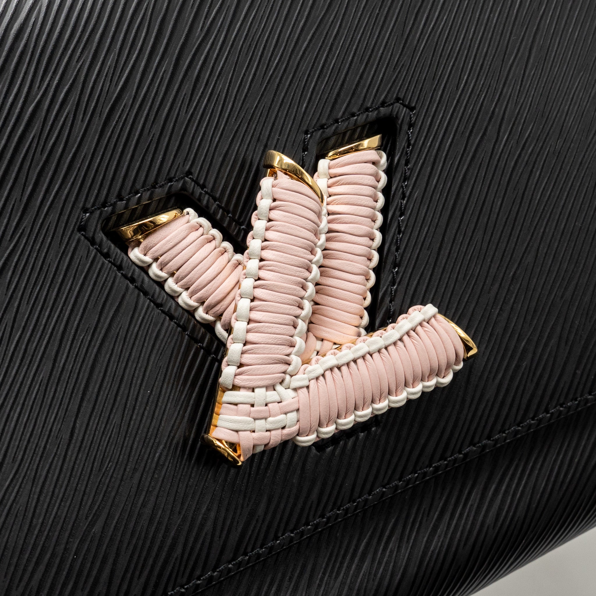 LOUIS VUITTON TWIST MM EPI BLACK/PINK GHW