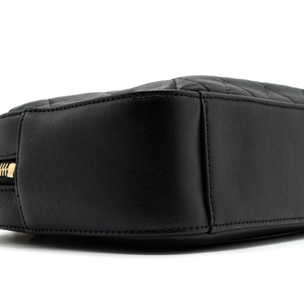 CHANEL CC CHAIN LOGO CAMERA BAG LAMBSKIN BLACK GHW