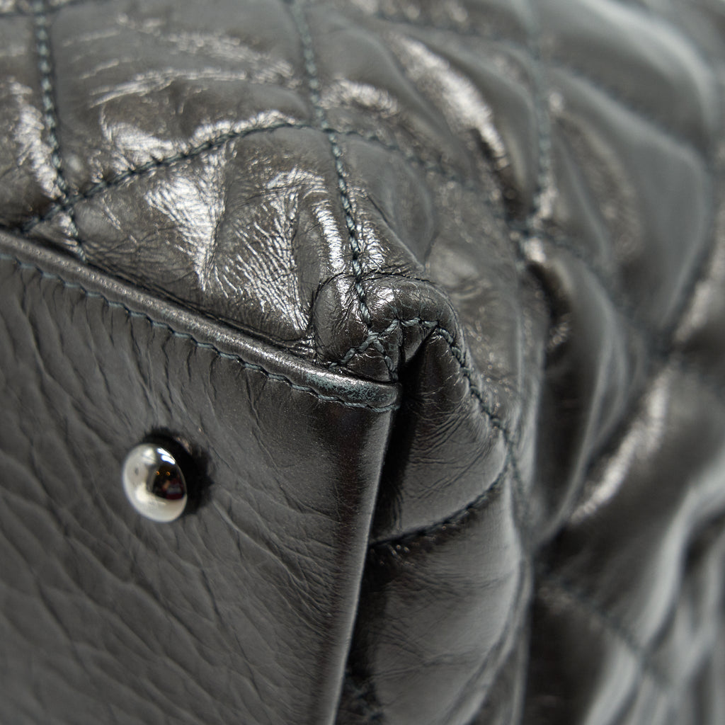 CHANEL QUILTED TOTE BAG WITH CHAIN