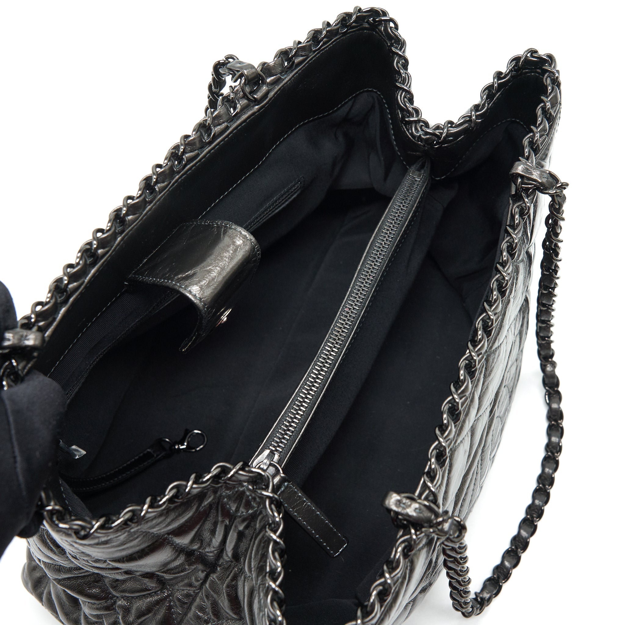 CHANEL QUILTED TOTE BAG WITH CHAIN