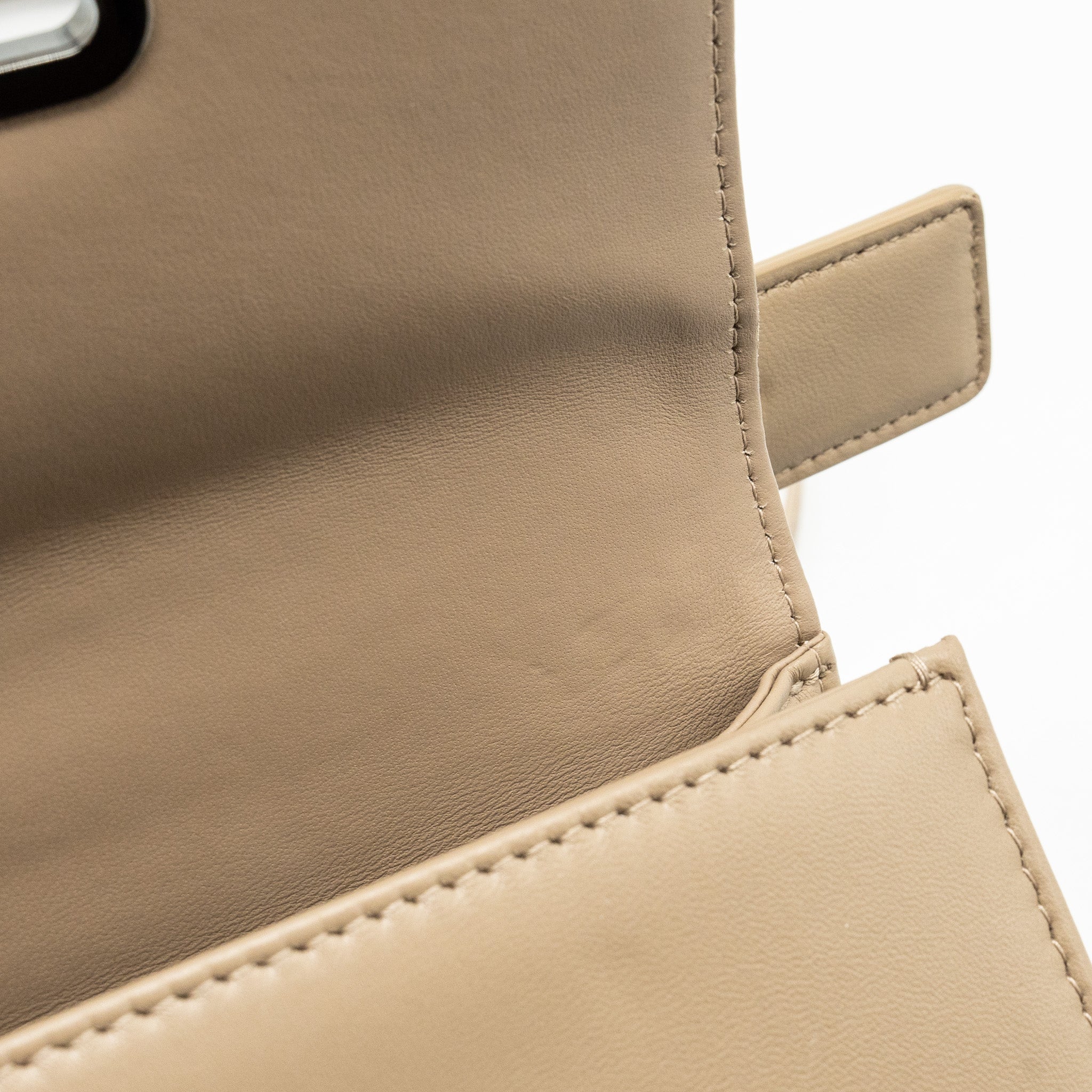 DIOR 30 MONTAIGNE POUCH WITH SHOULDER STRAP LAMBSKIN BEIGE BLACK HARDWARE