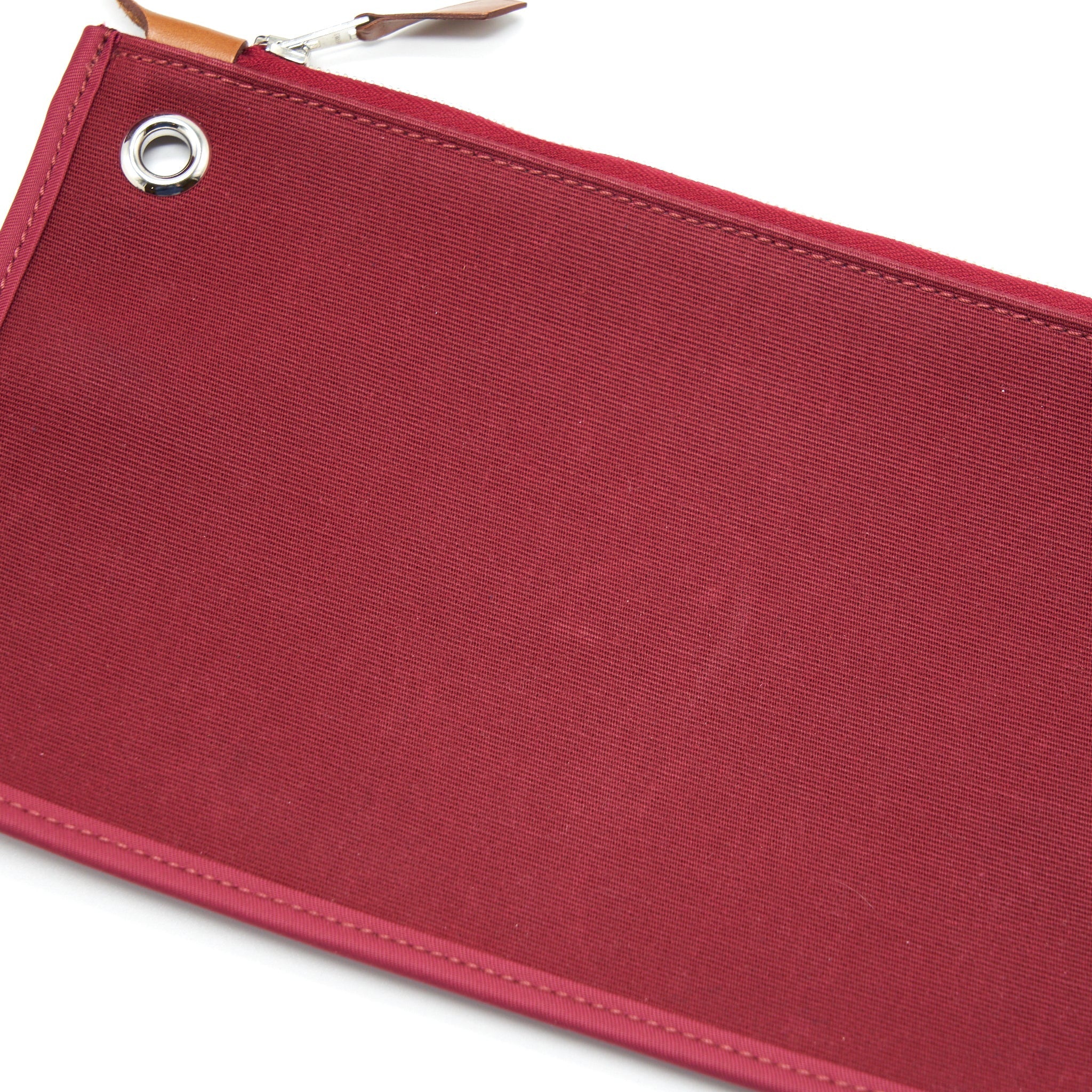 HERMES HERBAG 31 PLUM RED SHW
