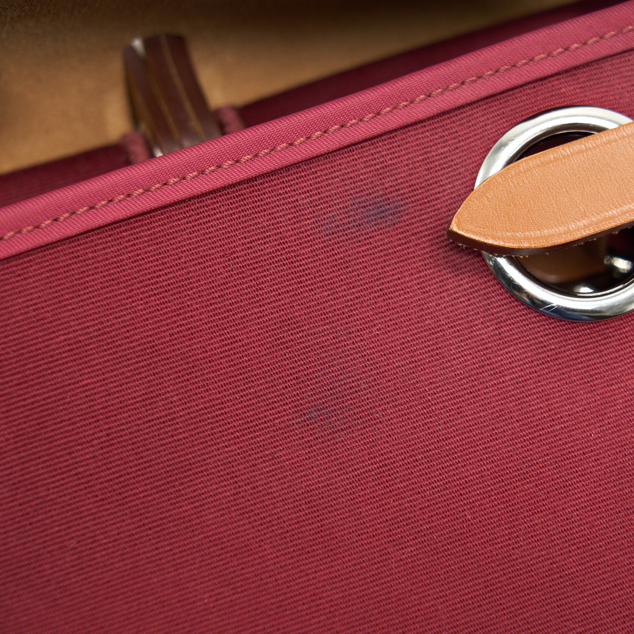 HERMES HERBAG 31 PLUM RED SHW