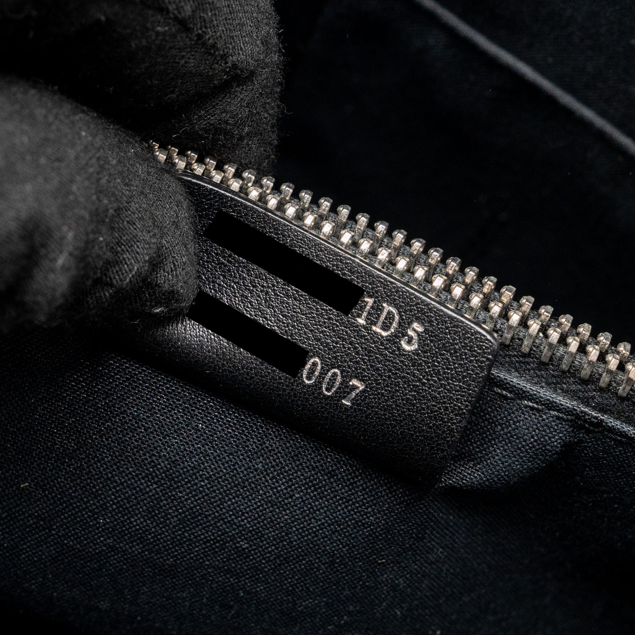 FENDI BY THE WAY CALFSKIN BLACK SHW