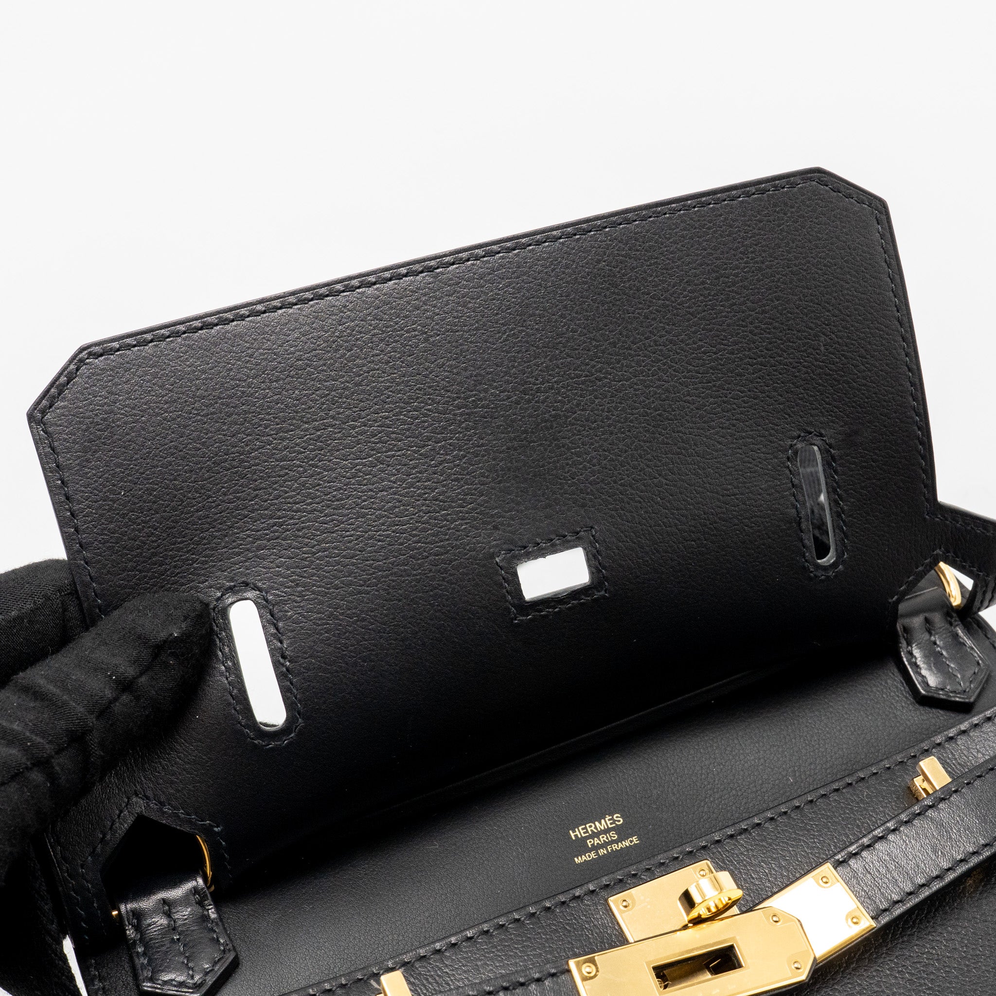 HERMES MINI JYPSIERE EVERGRAIN BLACK GHW