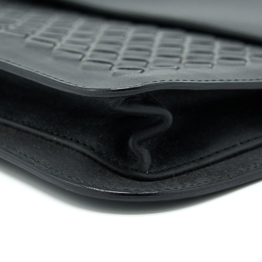 BOTTEGA VENETA MEN’S POUCH INTRECCIATE BLACK WITH BLACK HARDWARE
