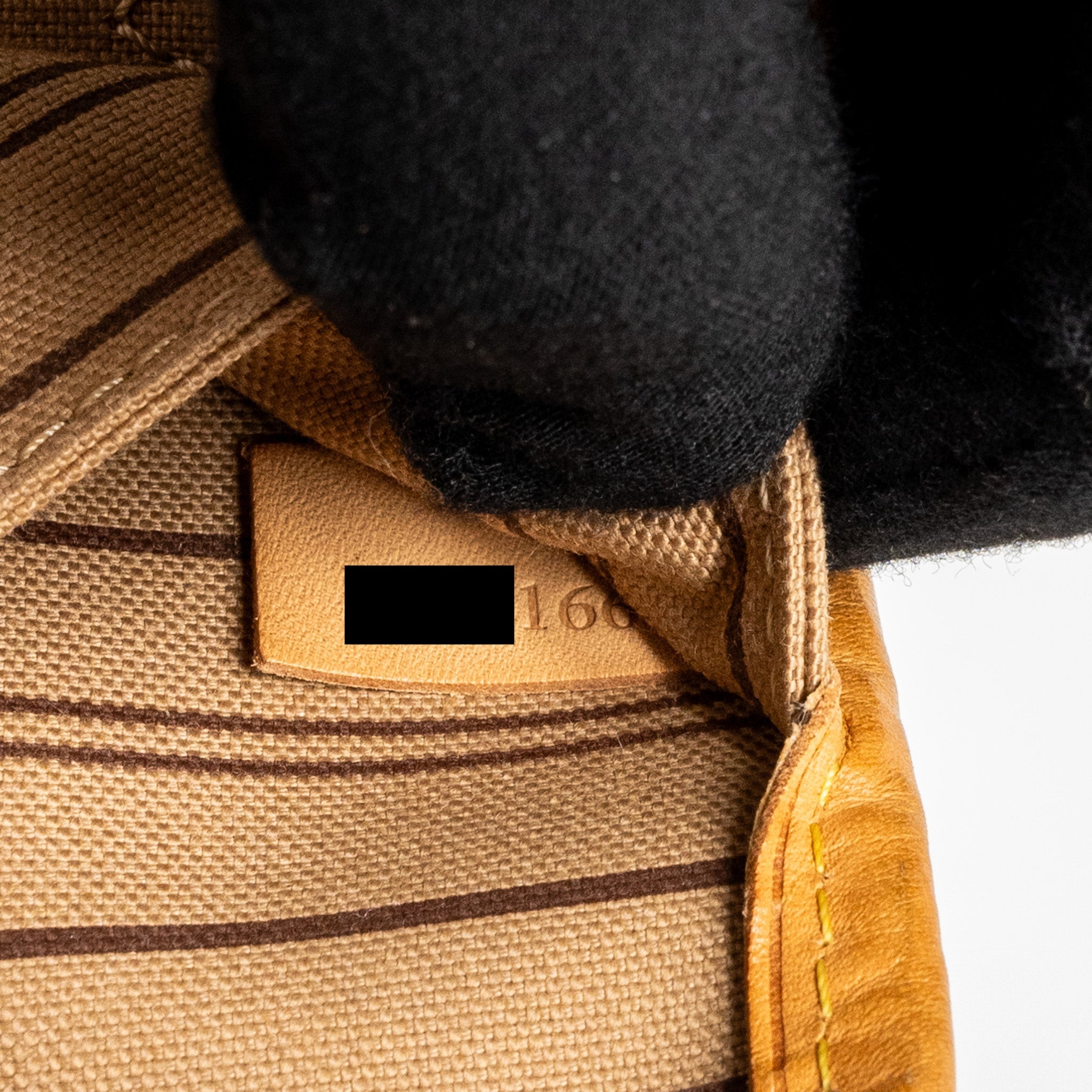 LOUIS VUITTON NEVERFULL MM MONOGRAM CANVAS GHW