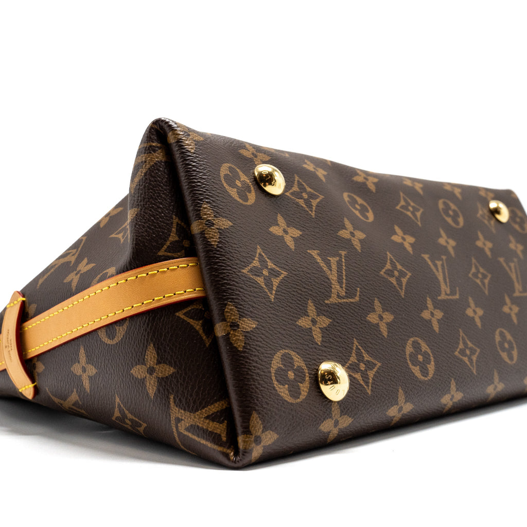 LOUIS VUITTON CARRYALL PM MONOGRAM CANVAS GHW