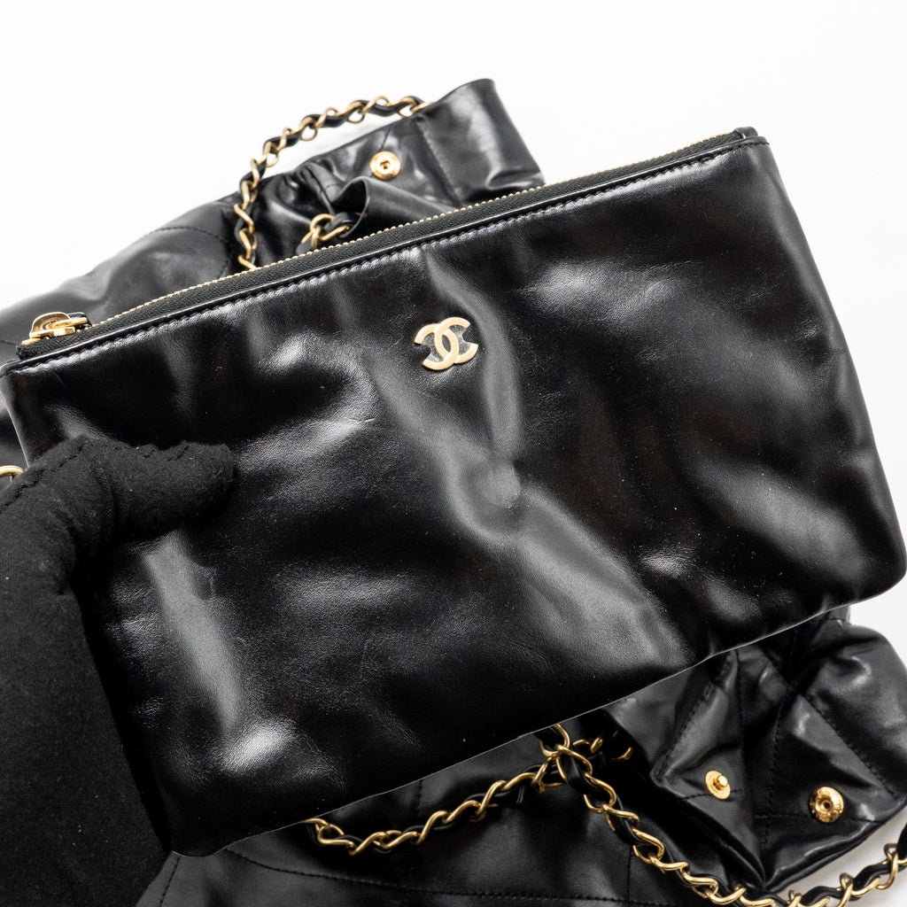 CHANEL SMALL 22 BAG SHINY CALFSKIN BLACK GHW (MICROCHIP)