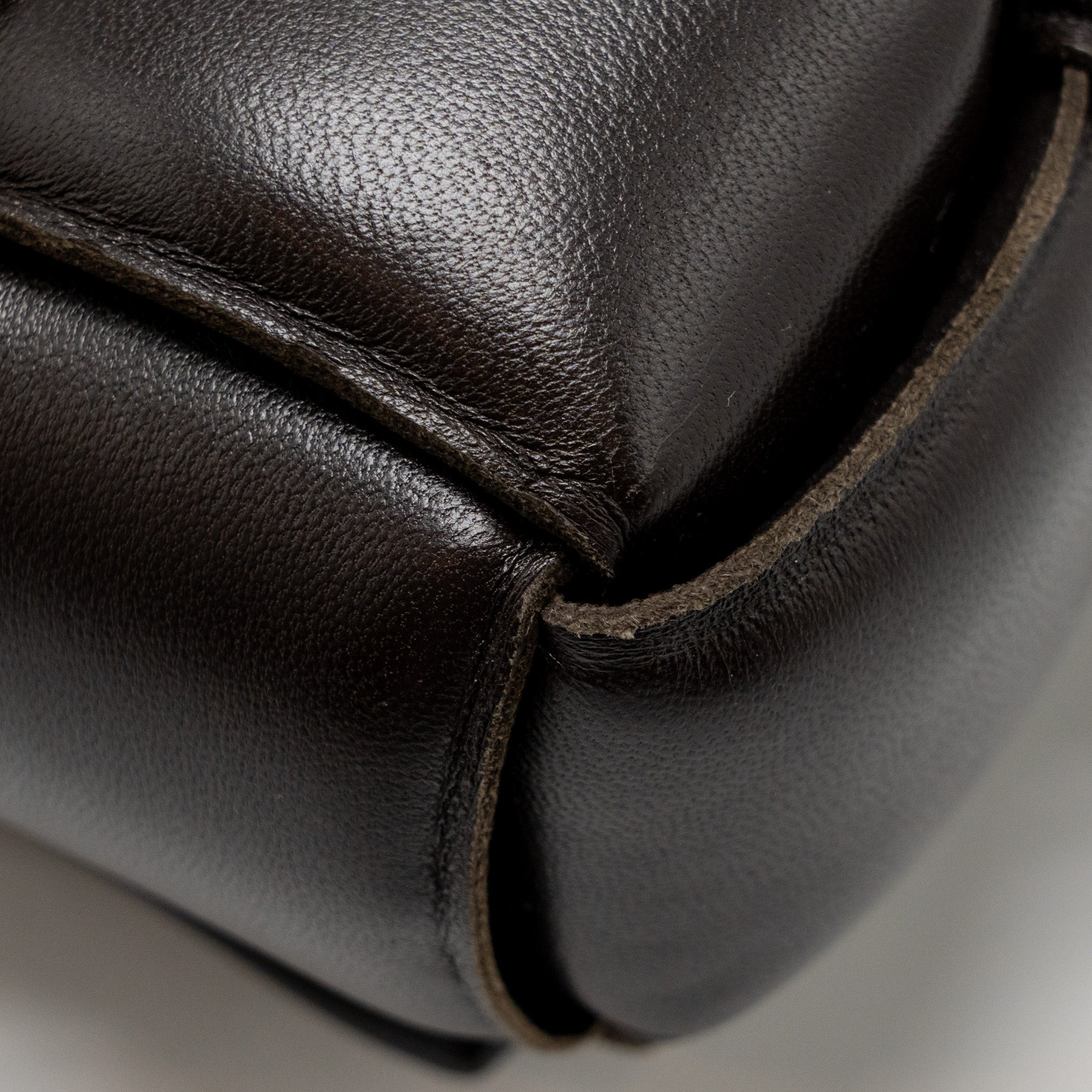BOTTEGA VENETA PADDED CASSETTE LAMBSKIN BROWN GHW