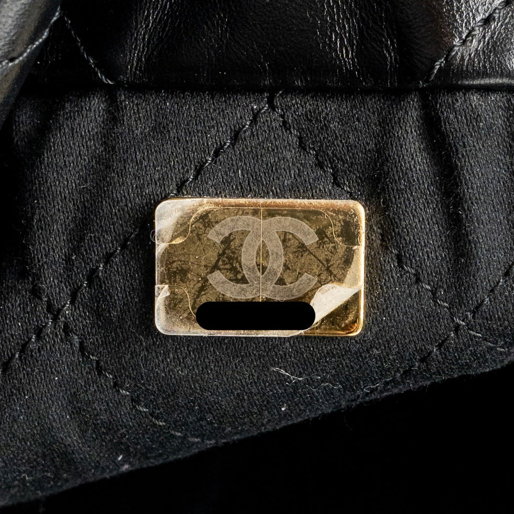 CHANEL SMALL 22 BAG SHINY CALFSKIN BLACK GHW (MICROCHIP)