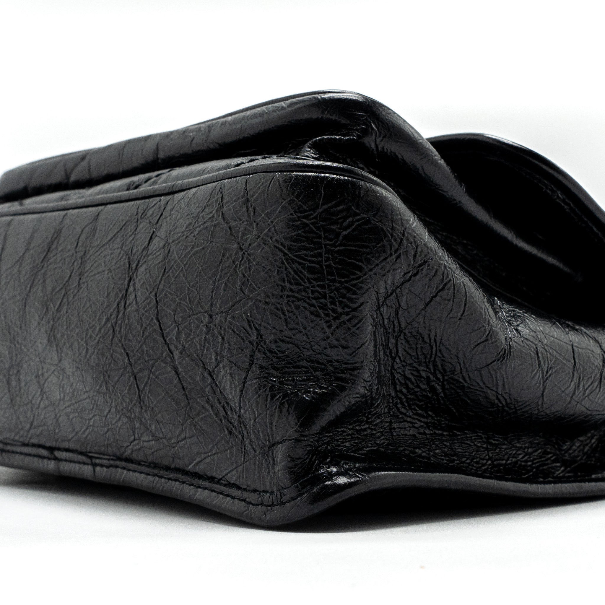 SAINT LAURENT MEDIUM NIKI CALFSKIN LEATHER BLACK SHW