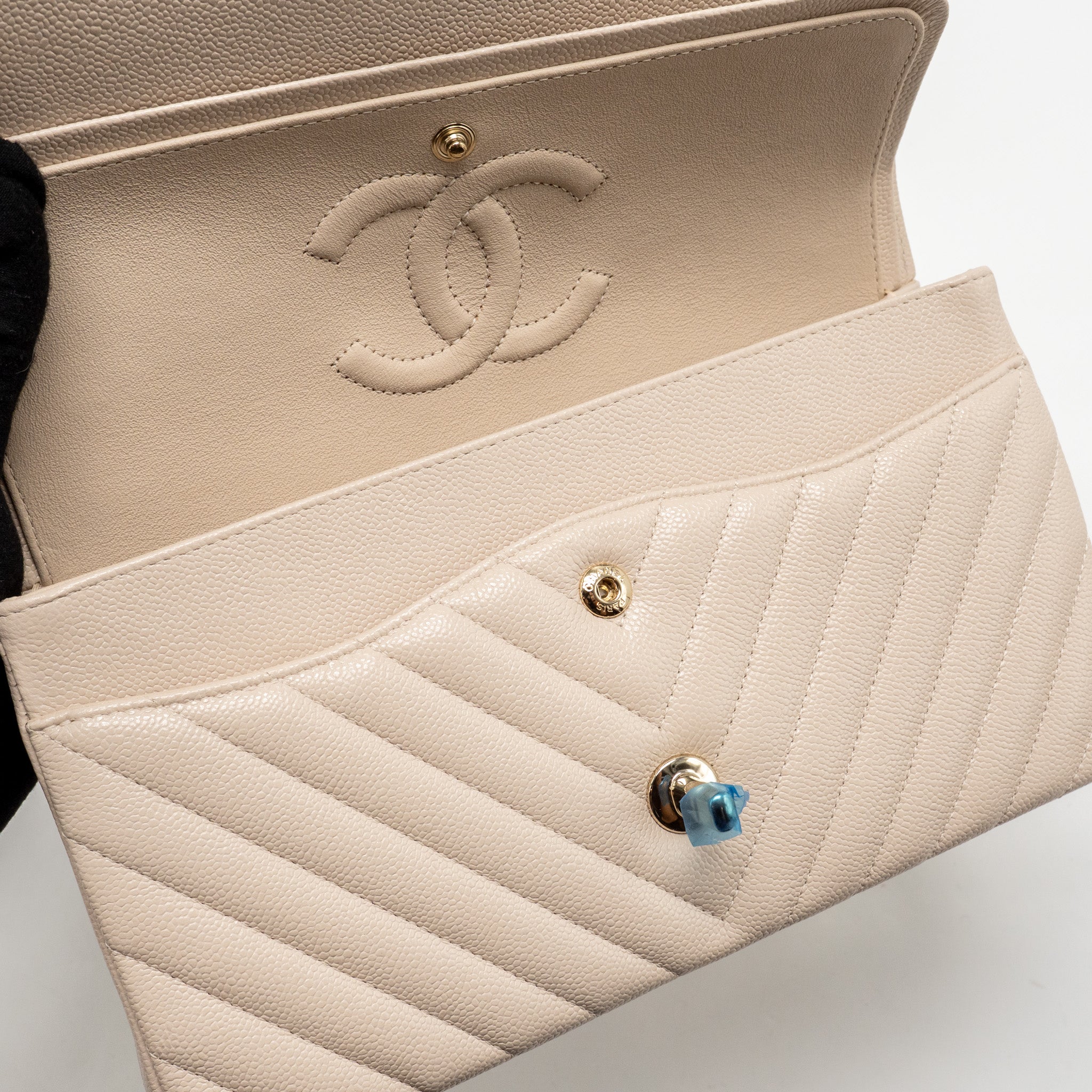 CHANEL MEDIUM CLASSIC DOUBLE FLAP BAG CHEVRON CAVIAR LIGHT BEIGE LGHW