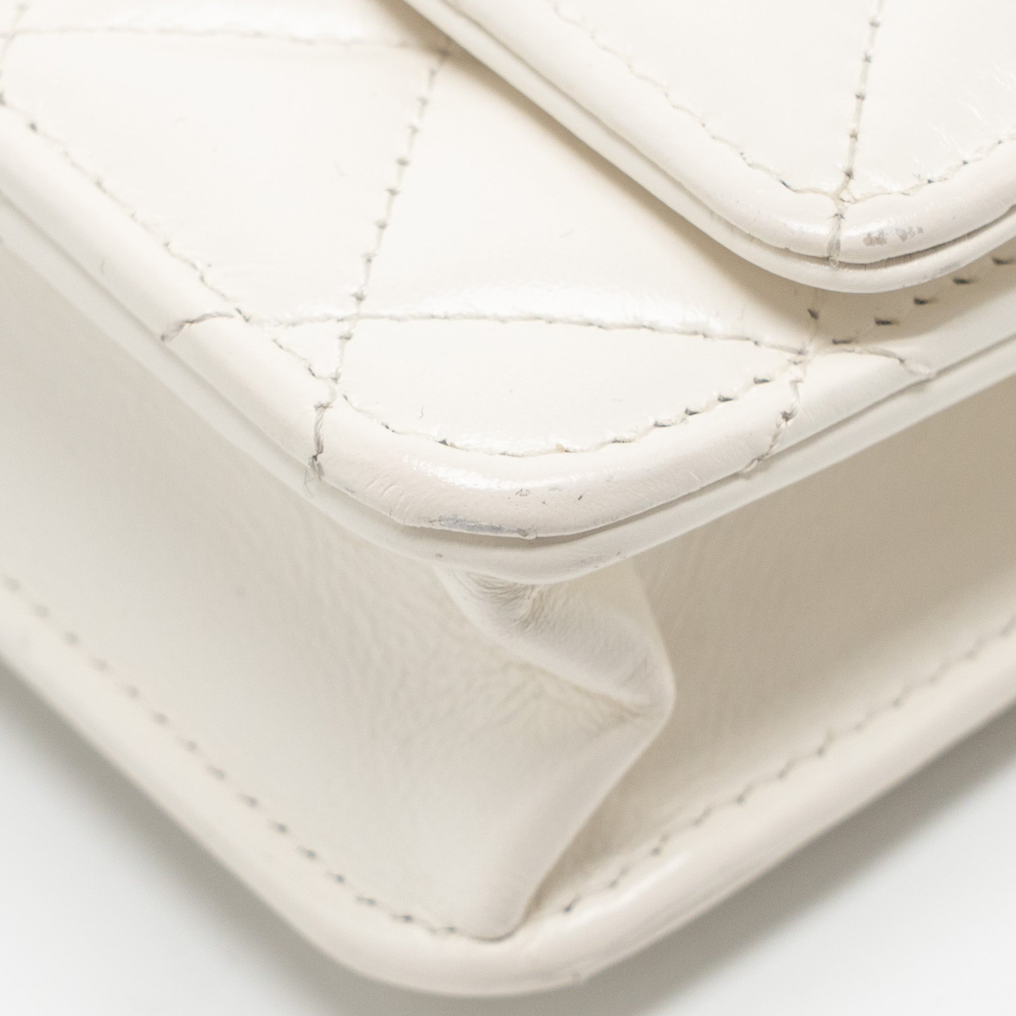 CHANEL TOP HANDLE WALLET WITH CHAIN CALFSKIN WHITE GHW (MICROCHIP)