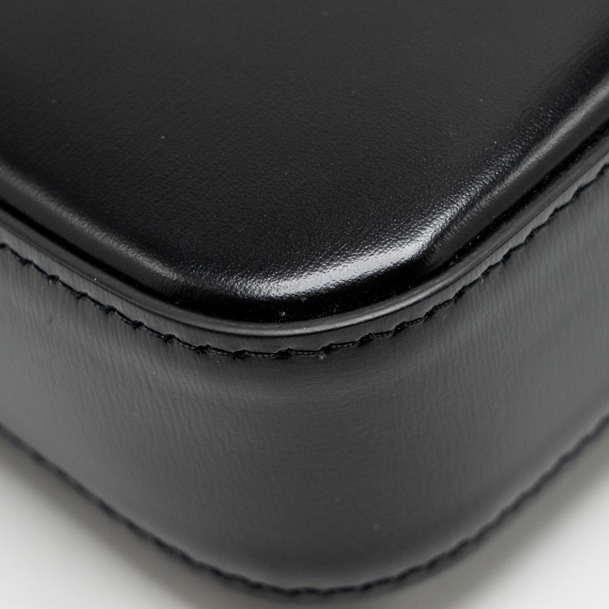 CELINE TRIOMPHE SHOULDER BAG CALFSKIN BLACK GHW