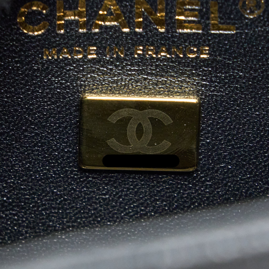 CHANEL 23C MINI BUCKET BAG CAVIAR BLACK LGHW (MICROCHIP)