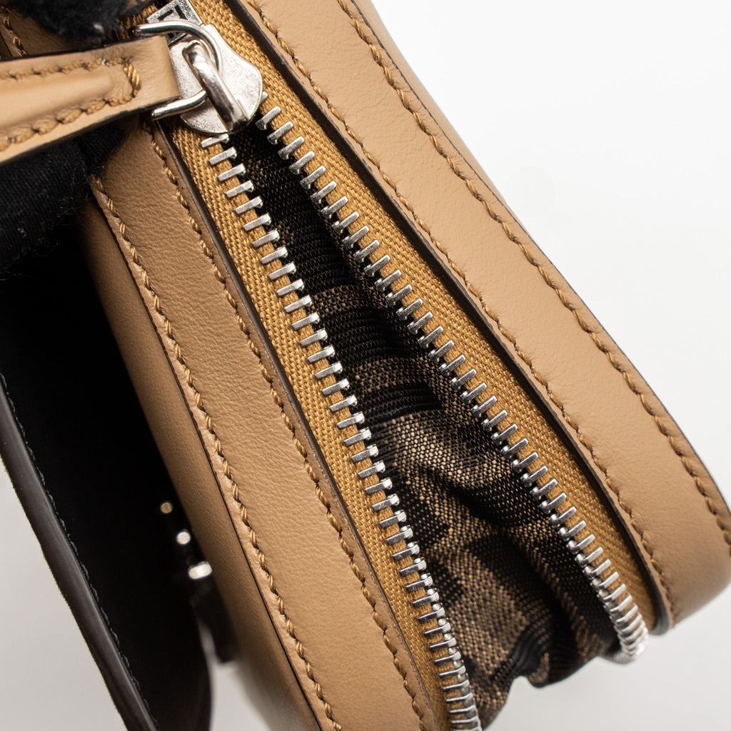 FENDI VITELLO GRACE EXPAND FLAP BAG CALFSKIN LIGHT BROWN SHW