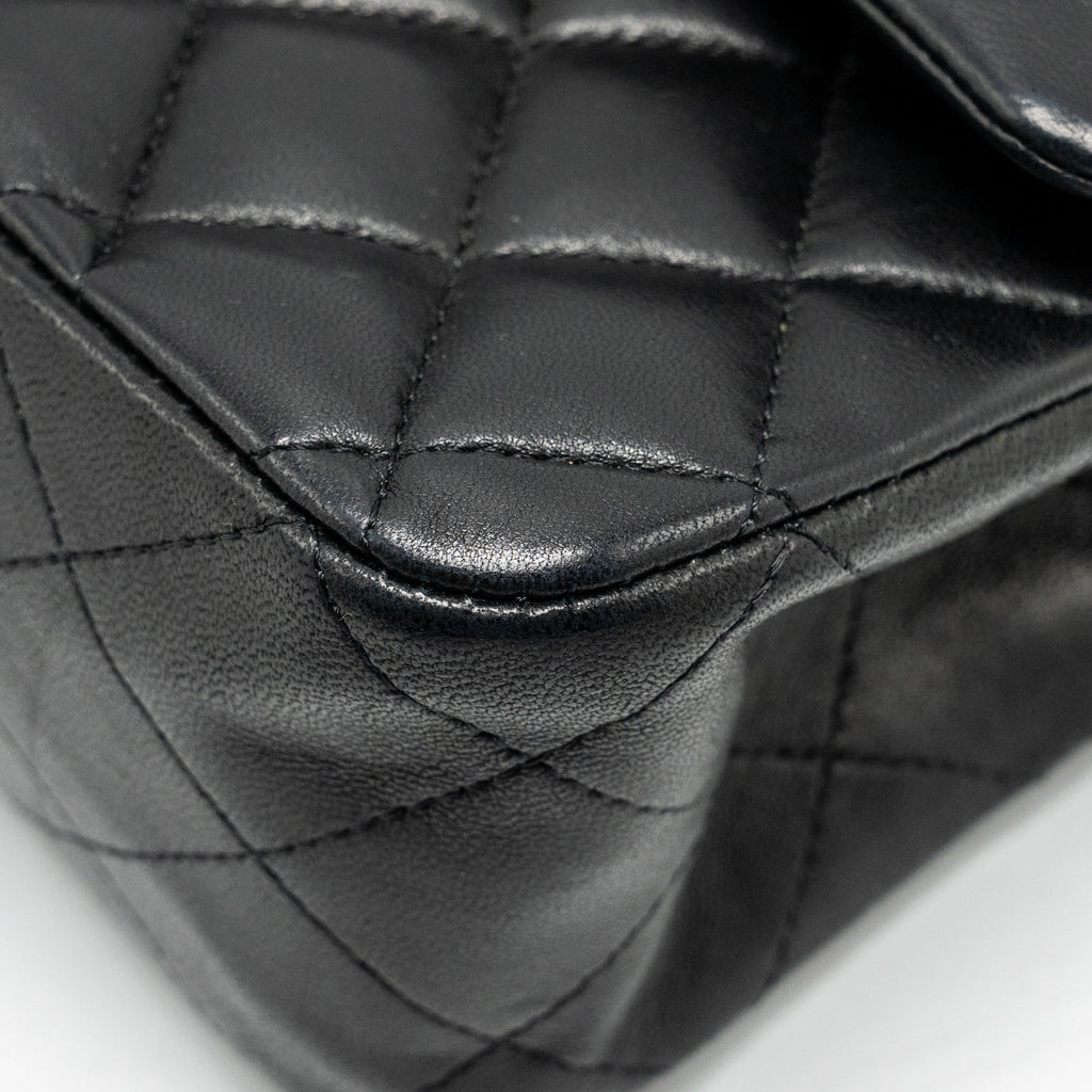 CHANEL MEDIUM CLASSIC DOUBLE FLAP BAG LAMBSKIN BLACK GHW