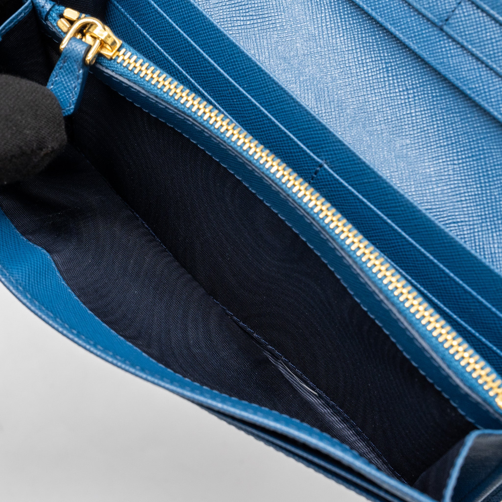 PRADA SAFFIANO LONG WALLET CALFSKIN BLUE GHW
