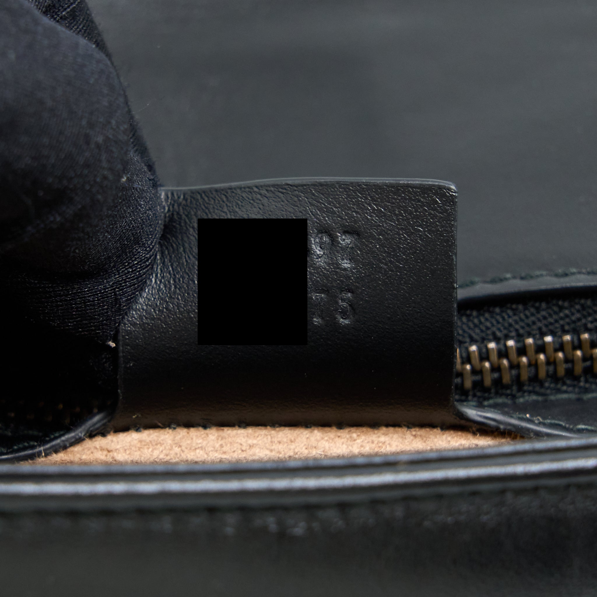 GUCCI SMALL MARMONT CALFSKIN BLACK GHW