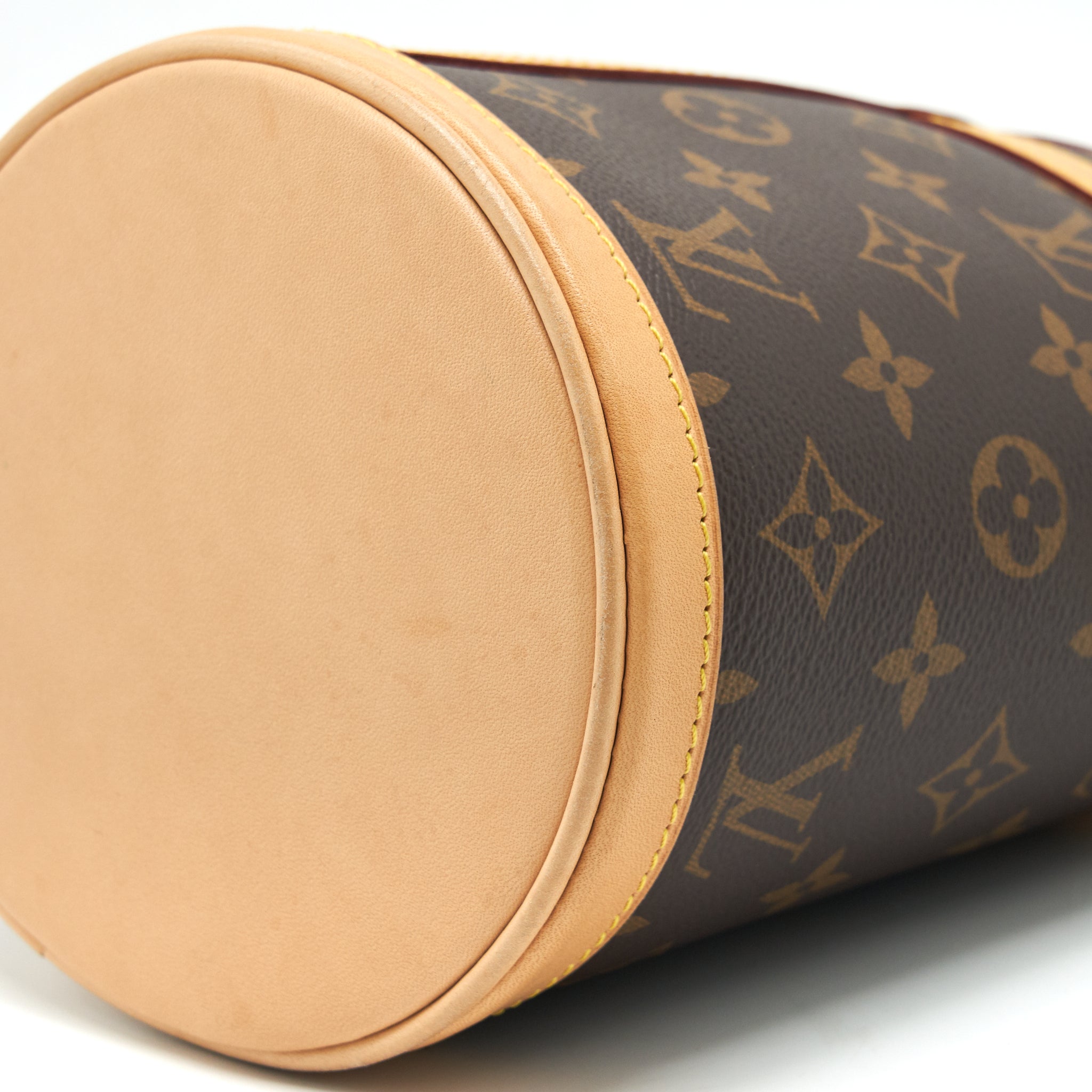 LOUIS VUITTON DUFFLE BAG
