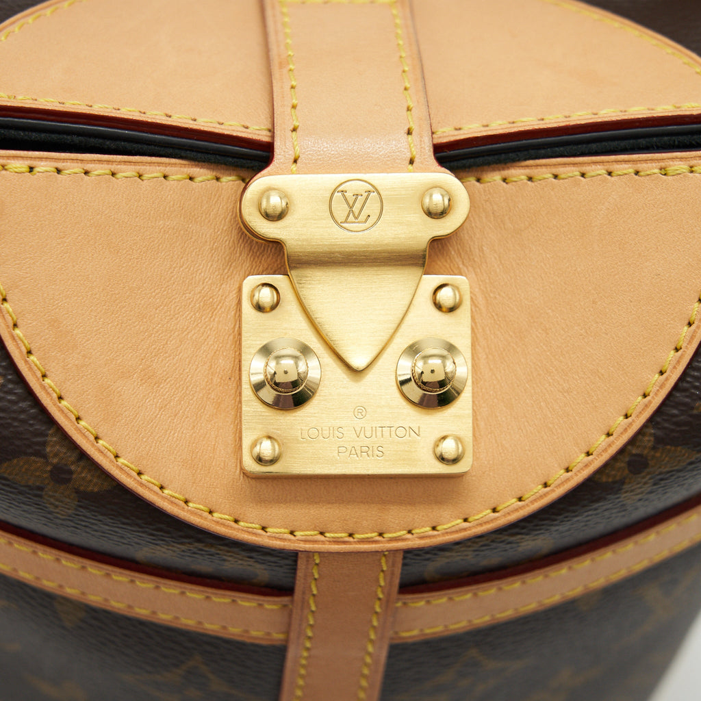 LOUIS VUITTON DUFFLE BAG