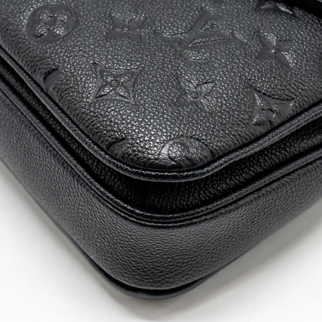 LOUIS VUITTON POCHETTE METIS MONOGRAM EMPREINTE BLACK GHW