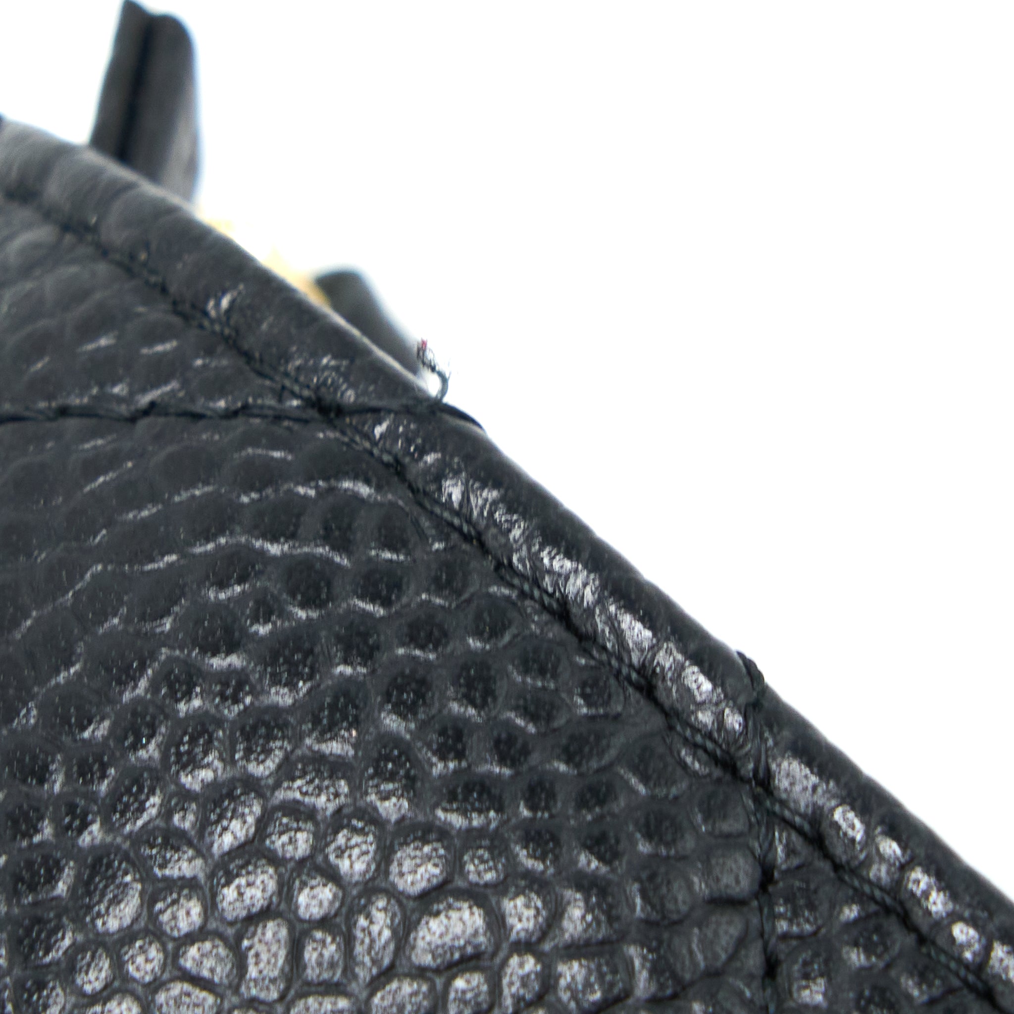 CHANEL CLASSIC WALLET ON CHAIN CAVIAR BLACK GHW