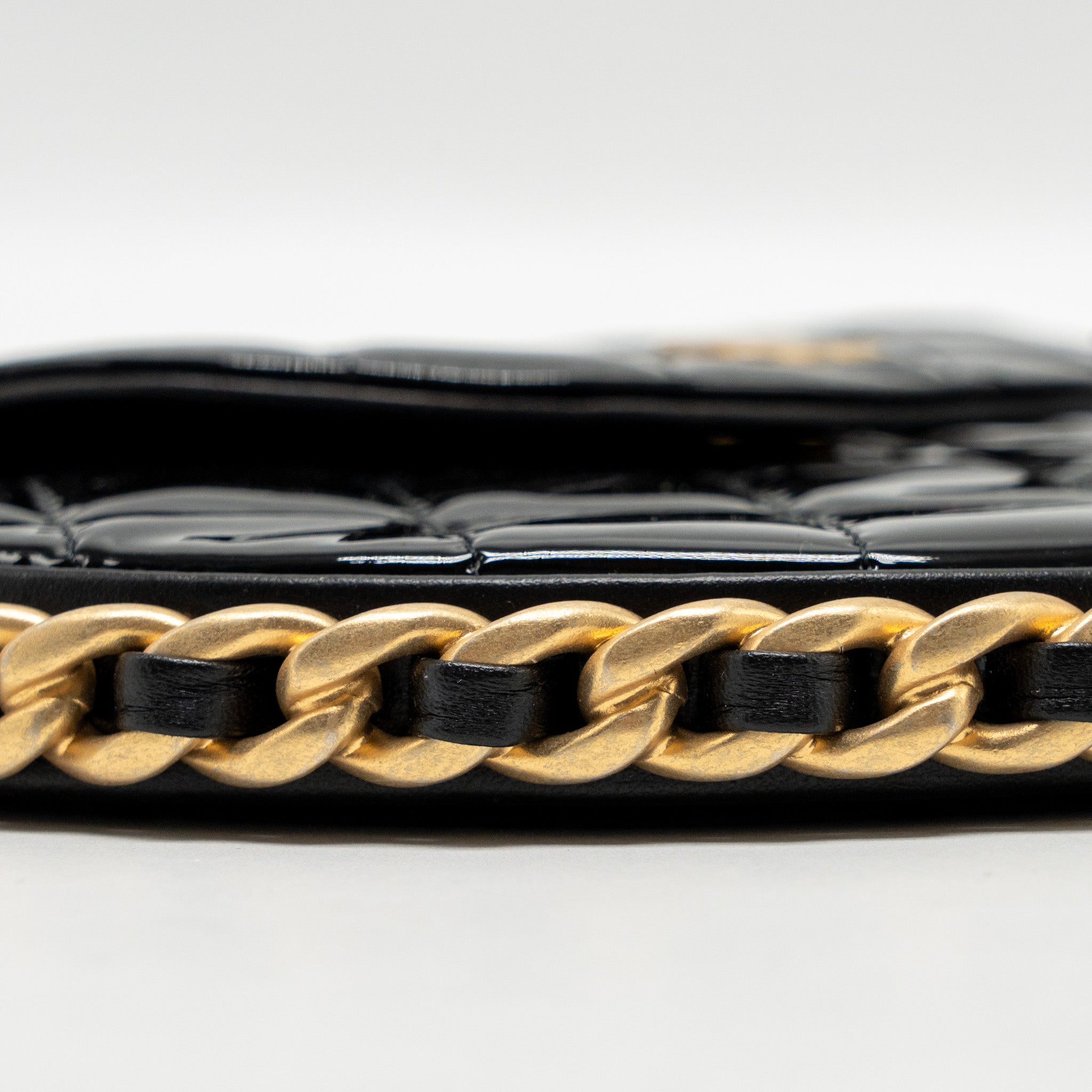 CHANEL 23K HOOP BAG PATENT LEATHER BLACK GHW (MICROCHIP)