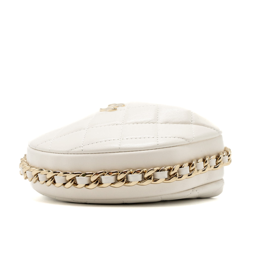CHANEL 23C ROUND CLUTCH LAMBSKIN WHITE LGHW (MICROCHIP)