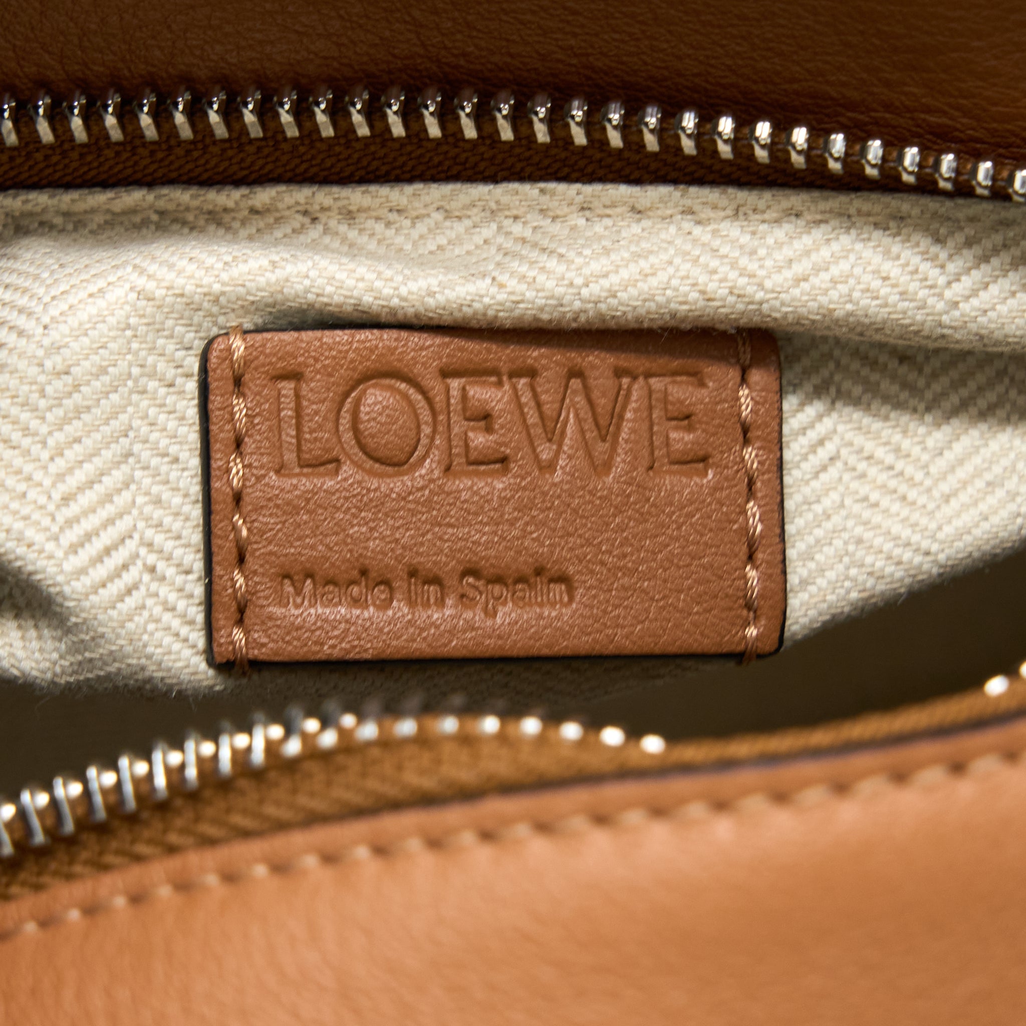 LOEWE SMALL PUZZLE BAG CLASSIC CALFSKIN TAN SHW