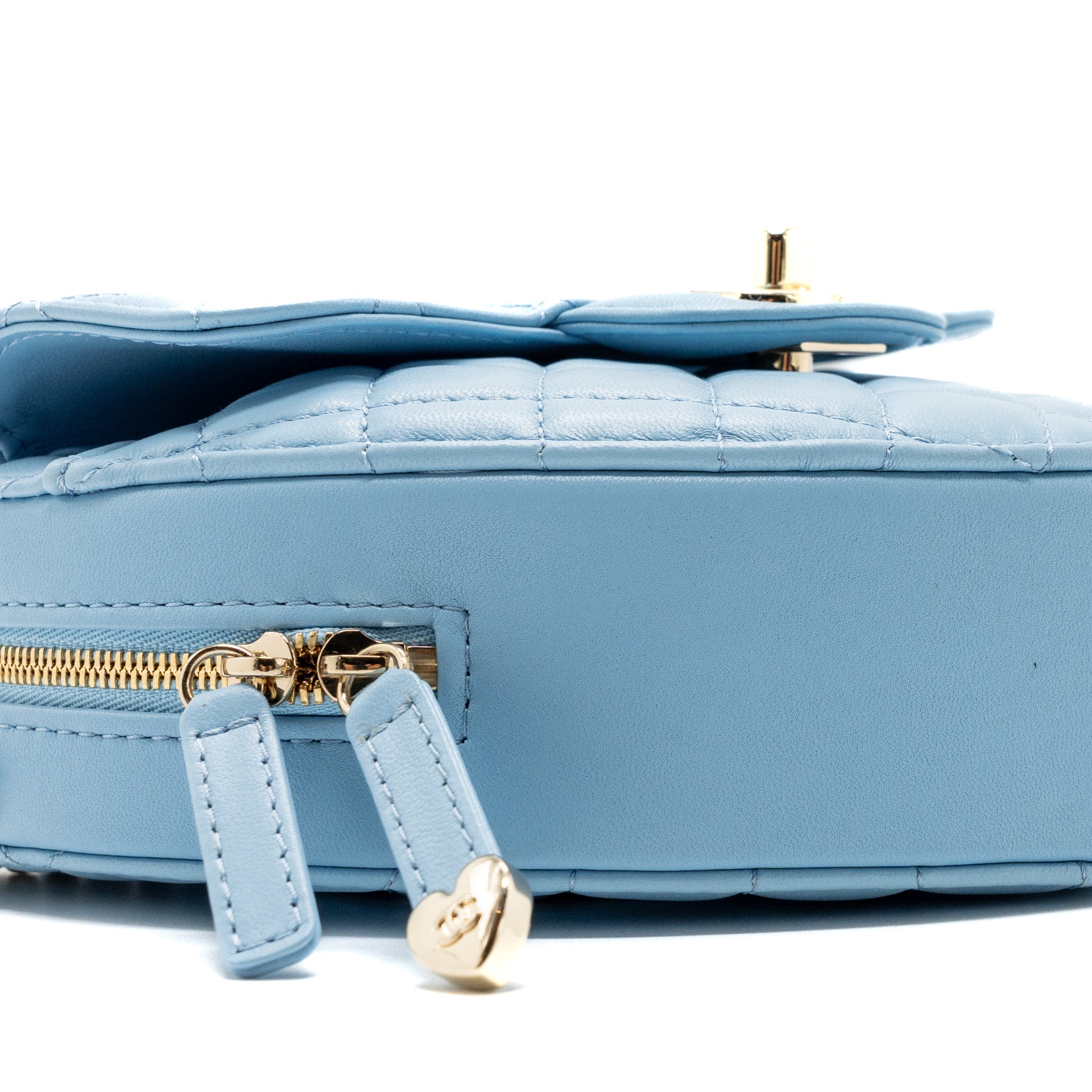 CHANEL HEART BAG LAMBSKIN LIGHT BLUE LGHW (MICROCHIP)