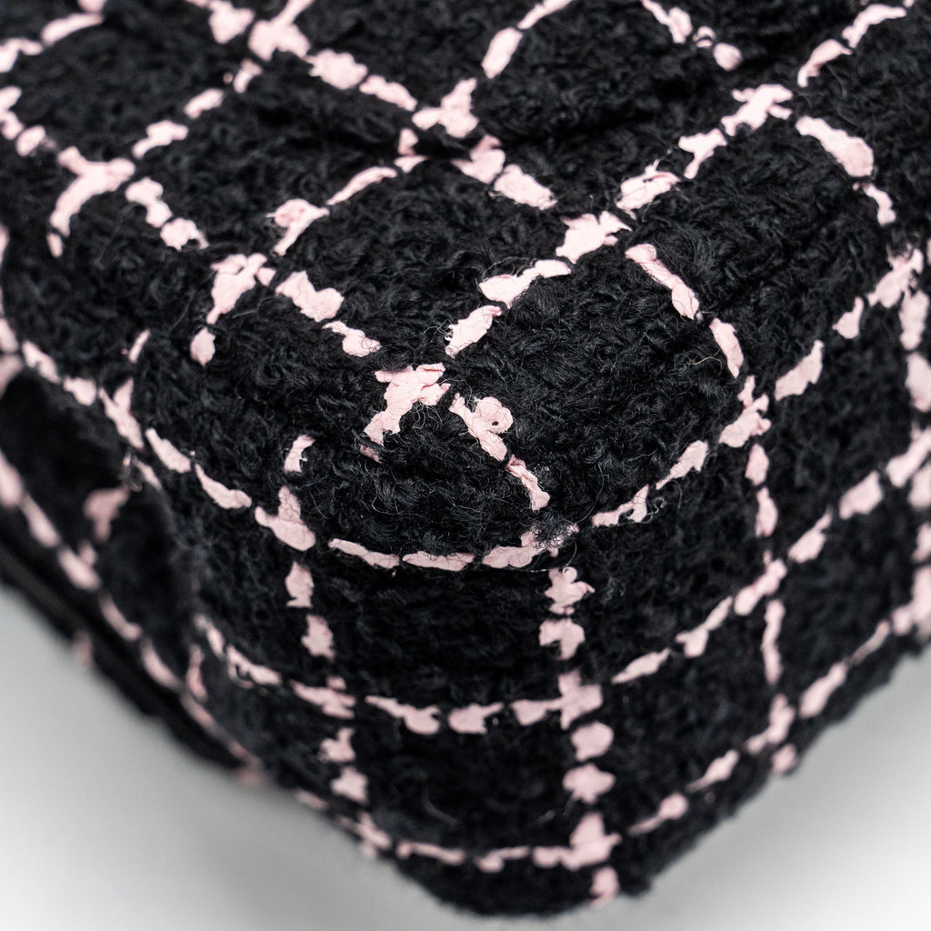 CHANEL 23K FLOWER BOMB MINI RECTANGULAR FLAP BAG TWEED BLACK/PINK LGHW (MICROCHIP)