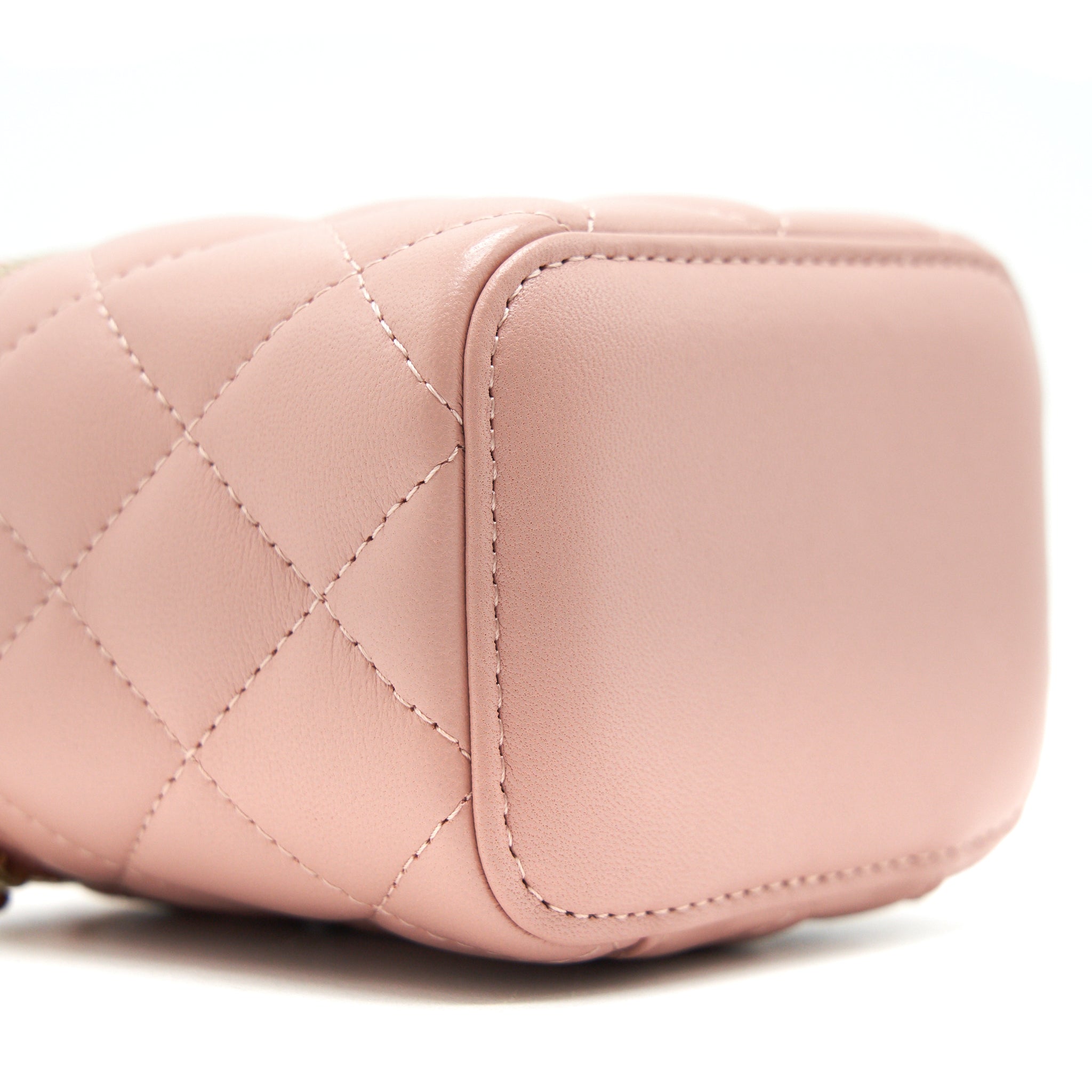CHANEL 21B PEARL CRUSH MINI VANITY WITH CHAIN IN DARK PINK