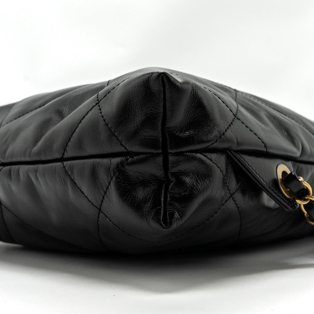 CHANEL 22 BACKPACK SHINY CALFSKIN BLACK GHW(MICROCHIP)